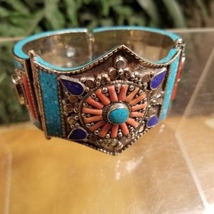 FABULOUS BRACELET NWOT